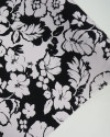 Tecido Viscose Texturizada Macro Ramos e Flores Cinza e Preto
