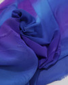Tecido Crepe Chiffon Texturizado Degradê Azul e Roxo e Folhagens