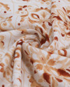 Tecido Viscose Texturizada Flores Contornadas Tons de Cobre e Offwhite