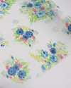 Tecido Crepe Chiffon Macro Buquê Floral Colorido e Branco (COM DETALHES)