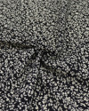 Tecido Viscose Micro Pétalas Vanila e Preto