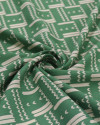 Tecido Viscose Texturizada Geométrico creme e Verde