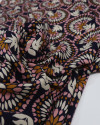 Tecido Viscose Arco de Folhas Creme, Rosa e Azul Marinho Noite