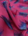 Tecido Crepe Silk Italiano Macro Folhas Tons de Azul e Rosa