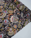Tecido Crepe de Viscose Italiano Arabesco e Flores Colorido e Preto