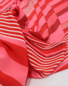 Tecido Crepe Koshibo Italiano Listras Branco e Tons de Vermelho