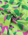 Tecido Viscose Italiano Semicírculos Sobreposto Rosa e Tons de Verde