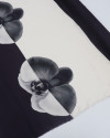 Tecido Viscose Acetinada Italiano Barrado Vertical e Macro Flores Violeta e Creme