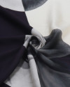 Tecido Viscose Acetinada Italiano Barrado Vertical e Macro Flores Violeta e Creme