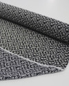 Tecido Crepe de Viscose Italiano Flores entre Ramos Creme e Preto