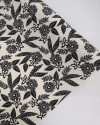 Tecido Crepe Koshibo Pintura Floral Pontilhada Preto e Creme