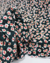 Tecido Viscose Texturizada Tapete Floral Salmão e Verde Esmeralda