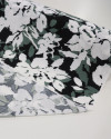 Tecido Viscose Macro Flores Branco, Verde e Preto