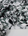 Tecido Viscose Macro Flores Branco, Verde e Preto