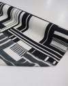 Tecido Viscose Italiano Macro Geométrico Preto e Branco