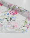 Tecido Crepe Chiffon Italiano Texturizado Macro Ramos Florais Colorido e Branco