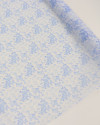 Tecido Crepe Chiffon Italiano Texturizado Ramos Florais Tons de Azul e Branco