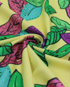 Tecido Crepe Salinas Sarjada Folhas Coloridas e Amarelo Maneiga