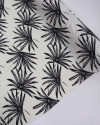 Tecido Viscose Texturizada Macro Folhagem Preto e Offwhite