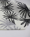 Tecido Viscose Texturizada Macro Folhagem Preto e Offwhite