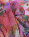Tecido Crepe Chiffon Texturizado Campo Floral Abstrato Colorido e Tons de Rosa