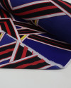 Tecido Crepe Bubble Listras em Recortes Preto, Vermelho e Azul Royal