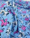 Tecido Crepe de Viscose Italiano Flores Brancas, Rosa e Azul Céu