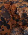 Tecido Crepe Chiffon Italiano Dupla Face Ramos Florais e Ferrugem