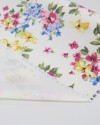Tecido Sarja com Elastano Italiano Buquê Floral Colorido e Offwhite