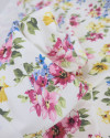 Tecido Sarja com Elastano Italiano Buquê Floral Colorido e Offwhite
