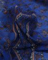 Tecido Crepe Chiffon Italiano Barrado Vertical Folhagens Colorido e Azul