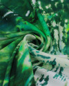 Tecido Viscose Acetinada Italiano Pintura Abstraa Branco e Tons de Verde