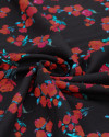 Tecido Viscose Italiano Ramos de Rosas Verde, Vermelho e Preto