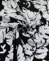 Tecido Viscose Italiano Barrado Macro Folhas Verde, Branco e Preto