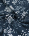 Tecido Viscose Italiano Ramos Florais Branco e Azul Petróleo