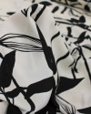 Tecido Crepe Silk Italiano Macro Ramos Preto e Creme