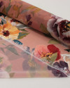 Tecido Crepe Chiffon Italiano Macro Pintura Floral Colorido e Rosa Chá
