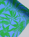 Tecido Crepe Chiffon Italiano Macro Folhas Verde e Azul Celeste