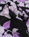 Tecido Crepe Silk Ialiano Macro Floral Tons de Lilás e Preto (Com Leves Defeitos)