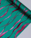Tecido Crepe Silk Italiano Listras Onduladas Tons de Rosa e Verde