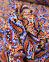 Tecido Viscose Texturizada Estampa Paisley Colorido e Bege