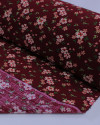 Tecido Viscose Texturizada Micro Tapete Floral Colorido e Vermelho Carmim