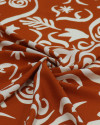 Tecido Viscose Texturizada Folhas e Espirais Creme e Ferrugem