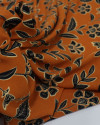 Tecido Crepe Koshibo Floral Étnico Preto e Ferrugem