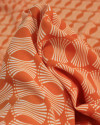 Tecido Crepe Koshibo Estampa Geométrica Creme e Laranja