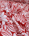 Tecido Crepe Sarjado Folhas e Flores Abstratas Branco e Vermelho