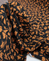 Tecido Viscose Tapete Floral Abstrato Ferrugem e Preto