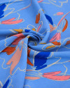 Tecido Crepe Koshibo Flores Abstratas Colorido e Azul Bebê