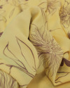 Tecido Crepe Koshibo Rascunho Floral Marrom Estonado e Amarelo Requinte