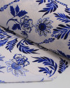 Tecido Crepe Koshibo Folhas e Flores Tons de Azul e Branco